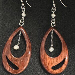 Wood/Pearl earrings